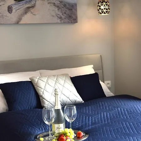 Z Basenem I Klimatyzacja